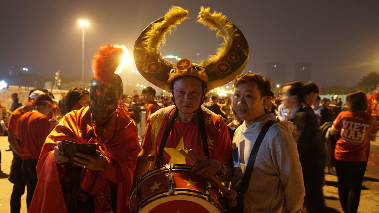 Việt Nam - UAE: Lịch sử tái hiện, triệu fan vỡ oà cùng giấc mơ World Cup - 30