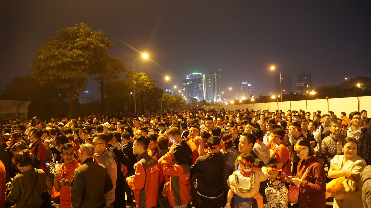 Việt Nam - UAE: Lịch sử tái hiện, triệu fan vỡ oà cùng giấc mơ World Cup - 21