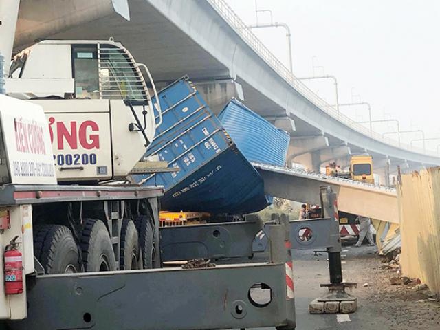 Container kéo sập dầm cầu: Chủ đầu tư nói gì về thông tin chiều cao thấp hơn thiết kế?