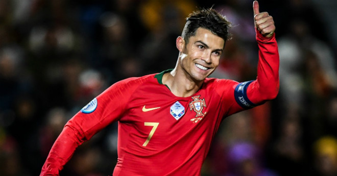 Trước đó 1 ngày, Ronaldo lập hat-trick giúp ĐT Bồ Đào Nha đại thắng 6-0 ở một giải đấu chính thức (vòng loại Euro 2020)