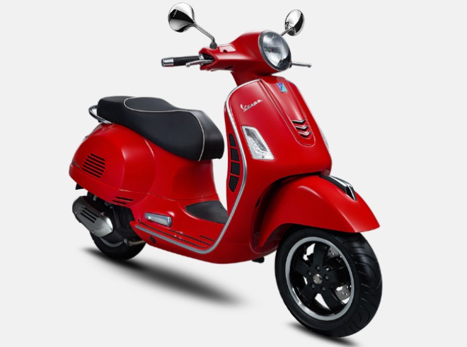 Vespa GTS Super 125/150/300 màu đỏ.