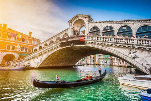Venice có nghĩa là tình yêu.
