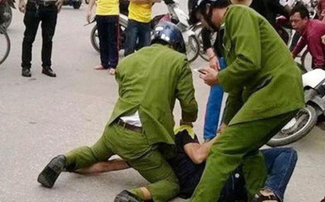 Công an khống chế một đối tượng tội phạm trước đó. Ảnh minh họa