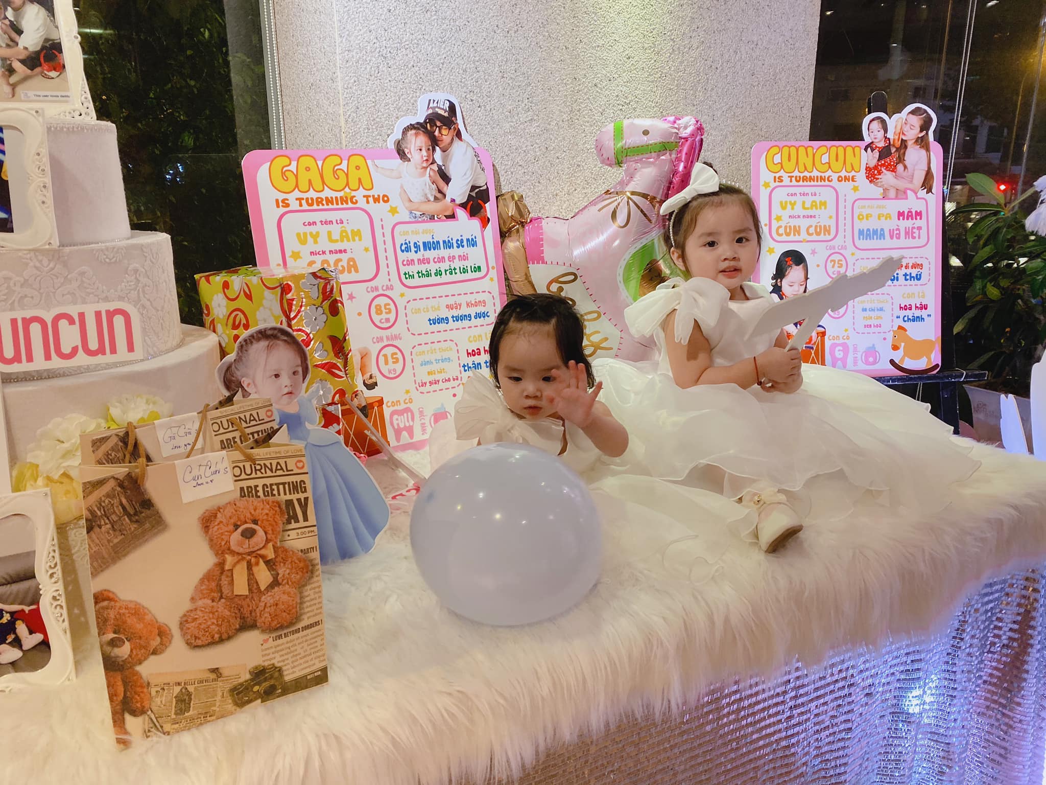 Diện mạo hai công chúa xinh đẹp nhà Hoài Lâm được khán giả hết lời khen ngợi.