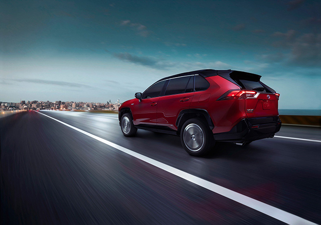 Toyota RAV4 Prime sở hữu khả năng vận hành thuần điện tạm thời tốt nhất phân khúc SUV ở mức 63km