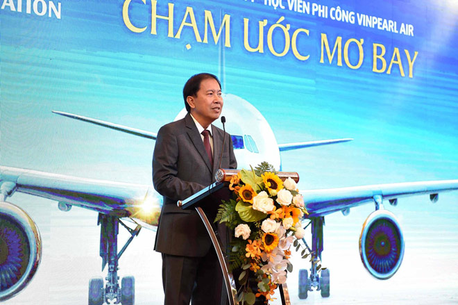 Tổng giám đốc Vinpearl Air Phan Xuân Đức với bài phát biểu truyền cảm hứng cho những học viên khóa đào tạo phi công đầu tiên