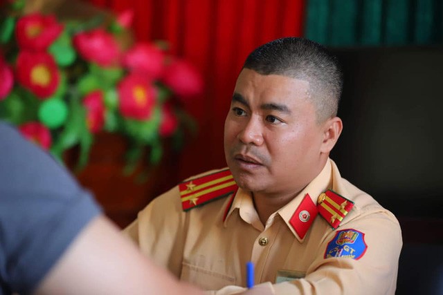 Trung tá Vũ Xuân Hà Thái, công tác tại Đội CSGT số 3 (Phòng CSGT - Công an TP Hà Nội) kể lại sự việc với PV.