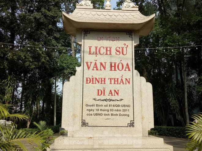 Bia di tích lịch sử văn hóa đình Dĩ An