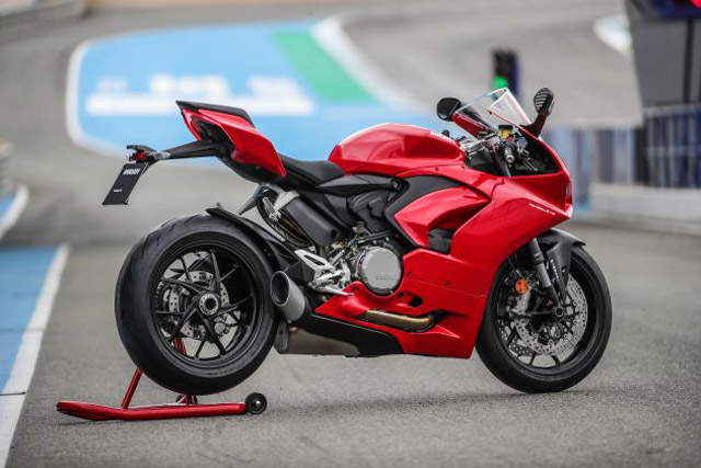 Panigale V2 được coi là&nbsp;thế hệ thứ hai của 959 Panigale