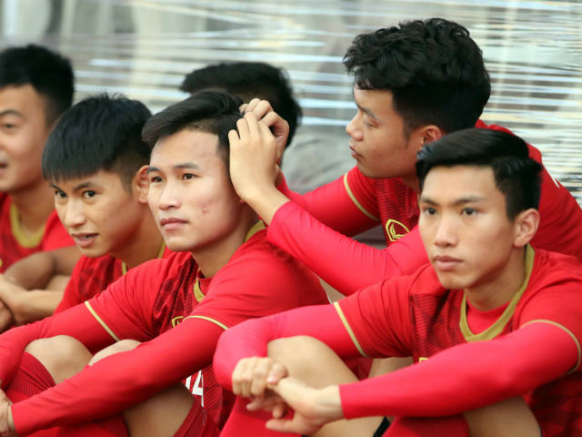 U22 Việt Nam cũng "méo mặt" vì công tác tổ chức bất cập ở SEA Games 30