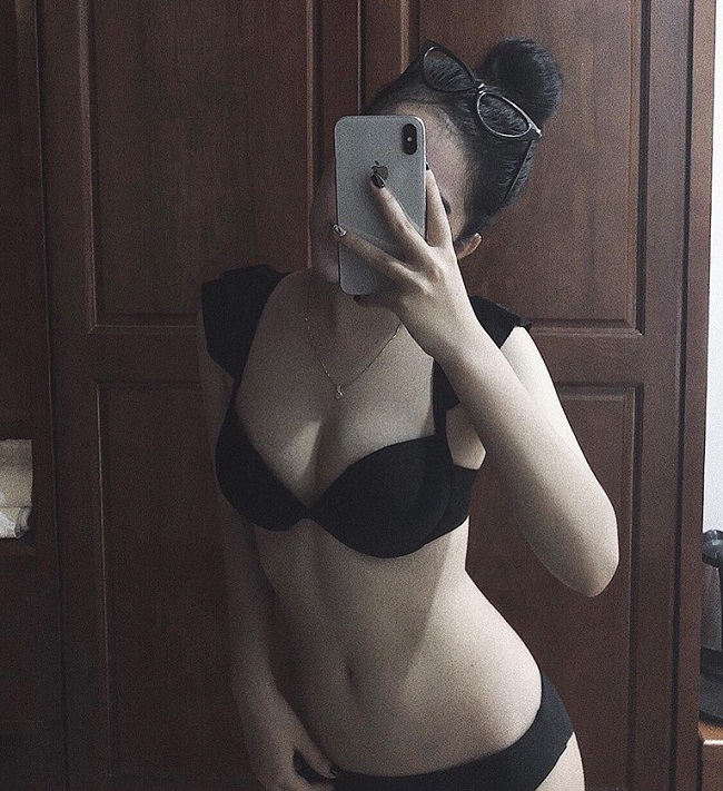 Mai Hà Trang sở hữu thân hình cân đối, nóng bỏng.