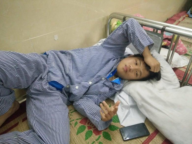 Em Khanh đang điều trị tại bệnh viện Việt Tiệp và chờ phẫu thuật