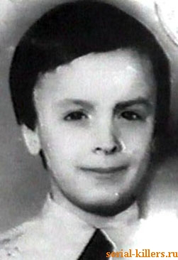 Nạn nhân 10 tuổi Dmitri Ptashnikov