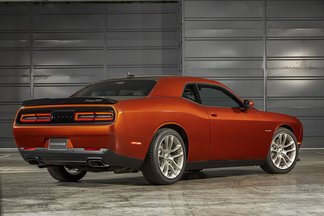 Dodge Challenger phiên bản đặc biệt kỷ niệm 50 năm dòng xe cơ bắp biểu tượng - 3