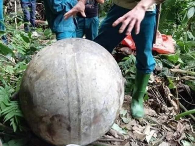 Tuyên Quang: Phát hiện "vật thể lạ" rơi từ trên không xuống mặt đất