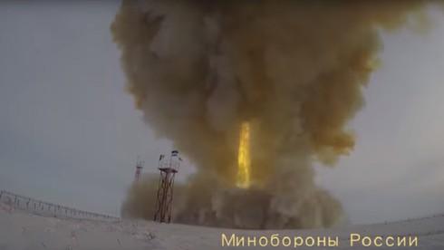 Tên lửa Avangard rời bệ phóng trong một bài thử nghiệm. Nguồn: Xinhua