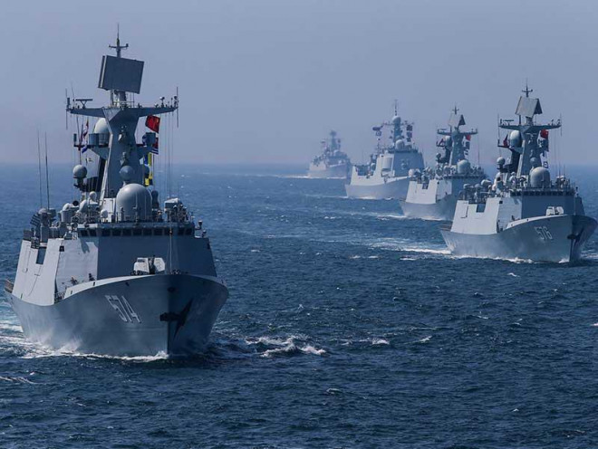 Lực lượng hải quân TQ tập trận trên biển Đông hồi tháng 9-2016. Ảnh: REUTERS