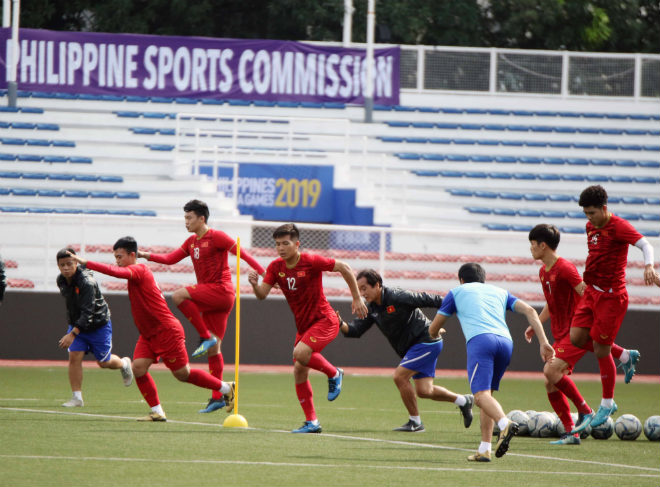 Đội tuyển U22 Việt Nam vừa có hai chiến thắng "hoành tráng" trước Brunei và Lào tuy nhiên cũng bộc lộ một số điểm yếu nơi hàng thủ.