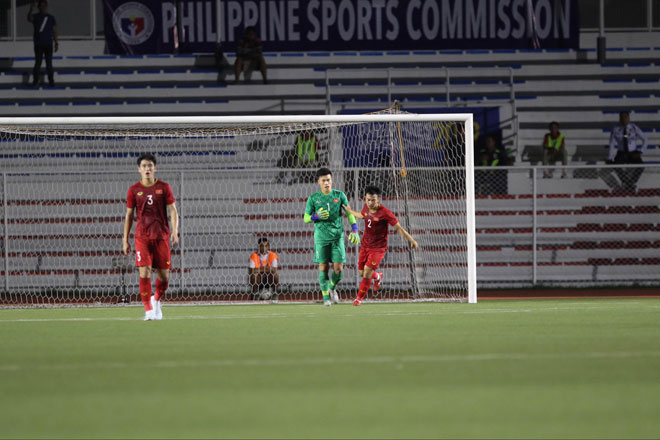 Thủ môn Bùi Tiến Dũng mắc sai lầm, U22 Việt Nam nhận trái đắng trước Indonesia - 6