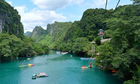 Hang Tối, một địa điểm thu hút du khách của Phong Nha - Kẻ Bàng.