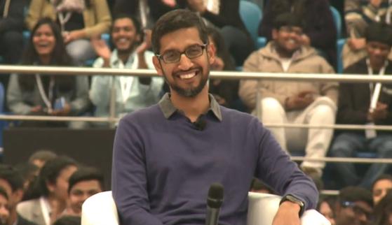 Sundar Pichai sẽ đảm nhận vị trí giám đốc điều hành tại Google và cả Alphabet. Ảnh: Internet