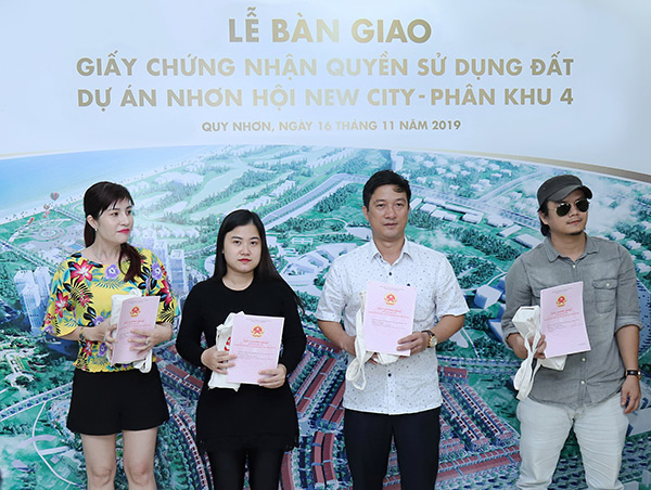 Dự án Nhơn Hội New City chính thức bàn giao sổ đỏ cho khách hàng chỉ sau 5 tháng ra mắt