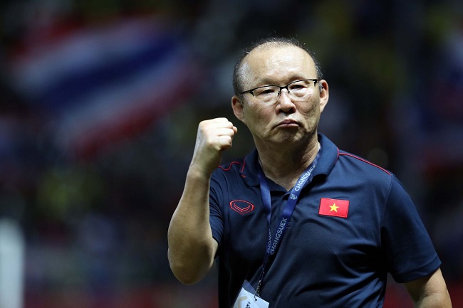 Tờ Bola cho rằng HLV Park Hang Seo và các học trò đang rất khát huy chương vàng SEA Games.