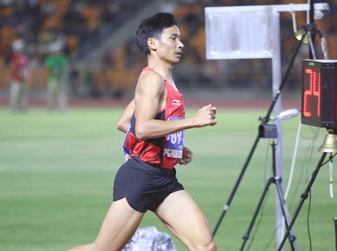 Ở 400m cuối cùng, Nguyễn Văn Lai cùng hai đối thủ Prayyogo (Indonesia) và &nbsp;Kieran đã có màn bứt tốc, cạnh tranh quyết liệt