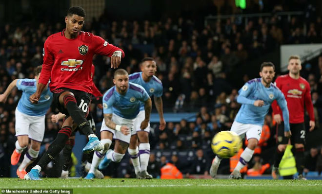 Rashford ghi bàn mở tỷ số cho MU trong trận derby đấu Man City ở sân Etihad