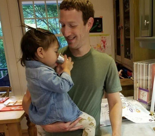 20 lần Mark Zuckerberg chứng minh “gia đình là số 1” - 13