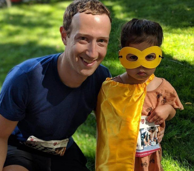 20 lần Mark Zuckerberg chứng minh “gia đình là số 1” - 16