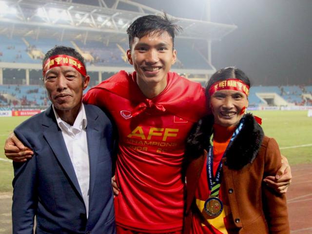 Bố Văn Hậu “nhắc bài” cho con trai, tin U22 Việt Nam giành huy chương vàng