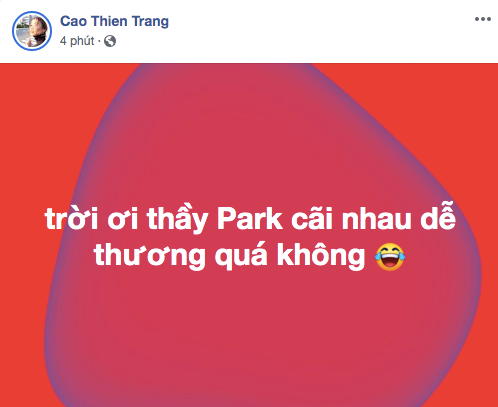 Sau khi HLV Park bị thẻ đỏ, Cao Thiên Trang ngay lập tức bênh vực vị HLV người Hàn