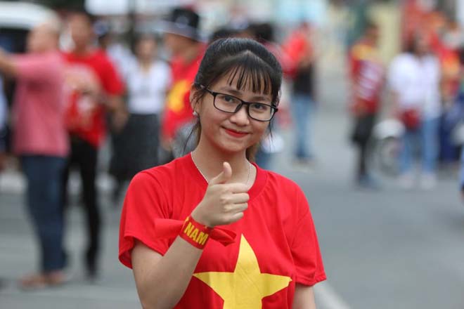 Trực tiếp không khí U22 Việt Nam tranh vàng SEA Games: Fan Việt &#34;nhuộm đỏ&#34; Rizal Memorial - 11