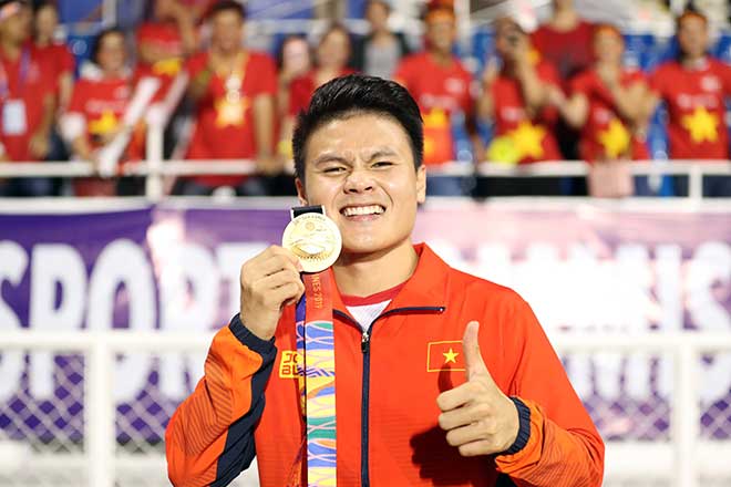 Quang Hải lỡ chung kết SEA Games chỉ vài giây, ăn mừng HCV thế nào? - 9