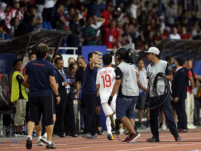 Bình phục chấn thương vừa đủ, Quang Hải được đăng ký trong danh sách dự bị của U22 Việt Nam trong trận chung kết gặp U22 Indonesia