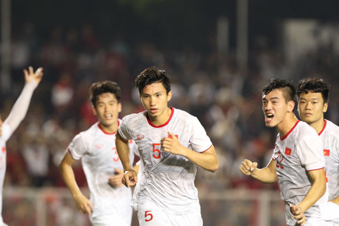 Trực tiếp bóng đá chung kết SEA Games U22 Việt Nam - U22 Indonesia: Đối thủ bất lực tìm bàn danh dự (Hết giờ) - 6