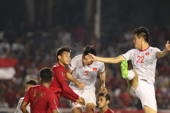 Trực tiếp bóng đá chung kết SEA Games U22 Việt Nam - U22 Indonesia: Đối thủ bất lực tìm bàn danh dự (Hết giờ) - 5