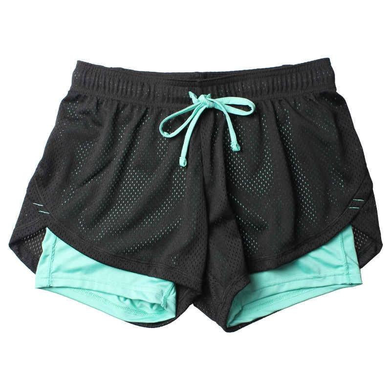 Những chiếc&nbsp;gym short được may thêm một lớp quần để tránh hớ hênh.