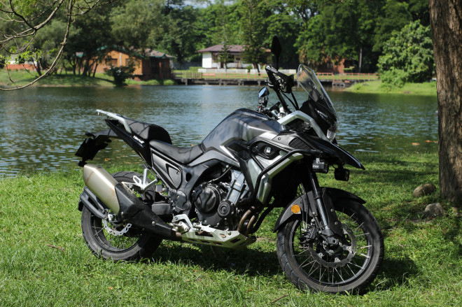 Ngoại hình xe được đánh giá khá giống với&nbsp;BMW R1200 GS