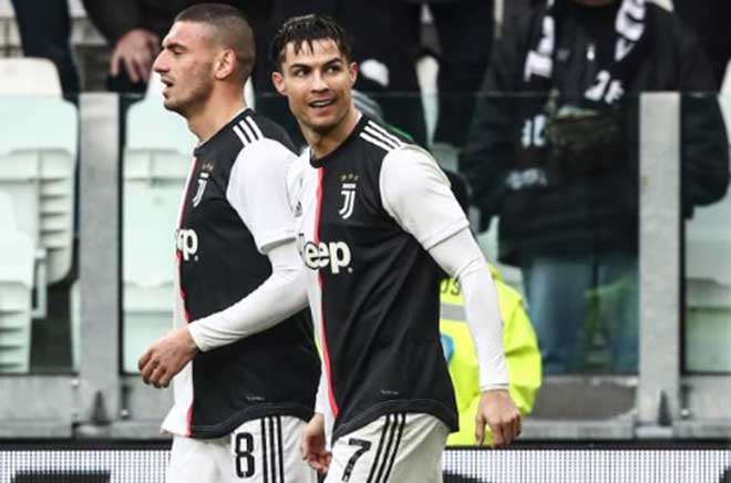 Ronaldo tung hoành cho Juventus với cú đúp trong hiệp 1