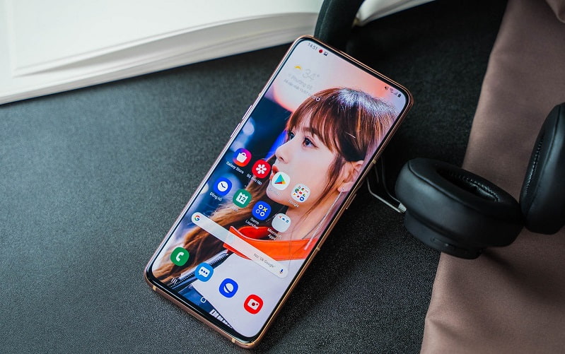 Trong tầm giá 11 triệu nên mua iPhone X cũ hay Galaxy A80 mới? - 3