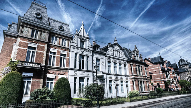 Tòa nhà Cogels-Osylei, Antwerp, Bỉ: Các tòa nhà xinh đẹp như St Nou Art và St Deececle giúp đường Cogels-Osylei trở thành ngôi sao của quận Zurenborg sang trọng tại Antwerp.
