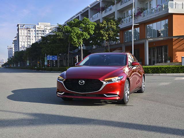 Mazda3 thế hệ mới bản tiêu chuẩn 719 triệu đồng khác gì về trang bị so với bản cao cấp