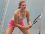 "Thánh nữ” tennis 17 tuổi 1m85 đẹp hơn cả Sharapova-Kournikova gây sốt 2019