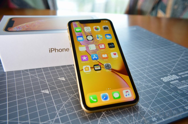 Nên mua iPhone 11 lock hay iPhone XR khi đang có giá ngang nhau? - 2