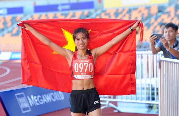 Cô gái chạy xe ôm công nghệ giành HCV SEA Games gây xúc động trên truyền hình - 1