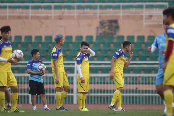 Thầy Park đăm chiêu giải bài toán Văn Hậu, U23 VN ráo riết tập đấu giải châu Á - 4