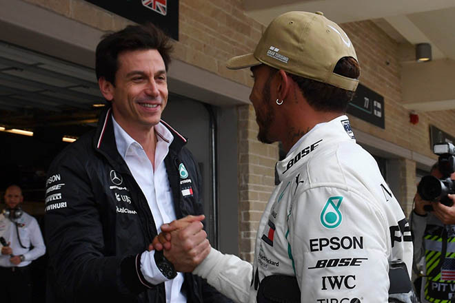 Toto Wolff cũng đang có một tương lai không rõ ràng