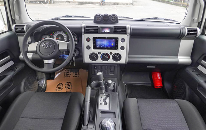 Toyota FJ Cruiser 2020 đầu tiên cập bến Việt Nam có giá &#34;thách cưới&#34; gần 3,8 tỷ đồng - 5